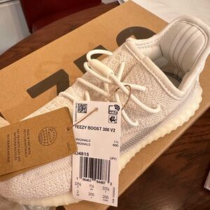 Yeezy Boost 350 Boys Tennis Shoes